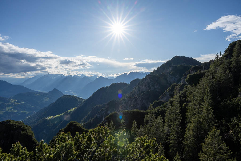 Die Sonne über der Gratlspitz