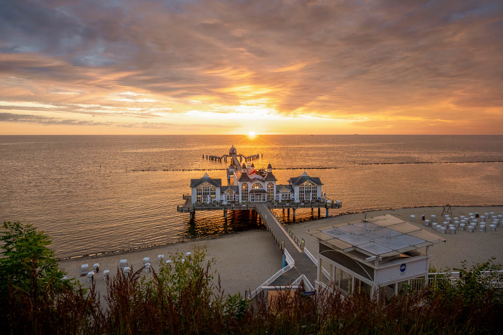 Die Seebrücke von Sellin zum Sonnenaufgang